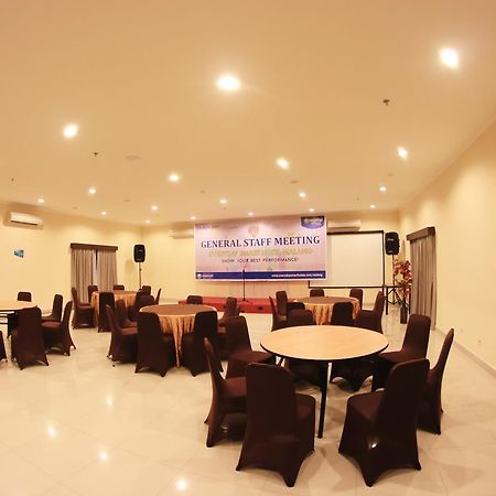 Everyday Smart Hotel - Malang Exterior foto