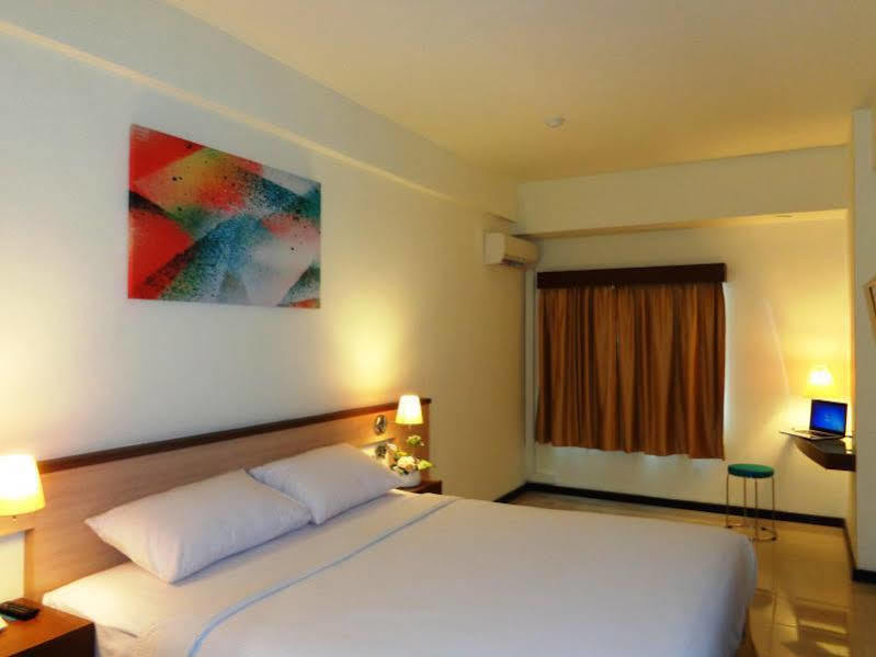 Everyday Smart Hotel - Malang Exterior foto