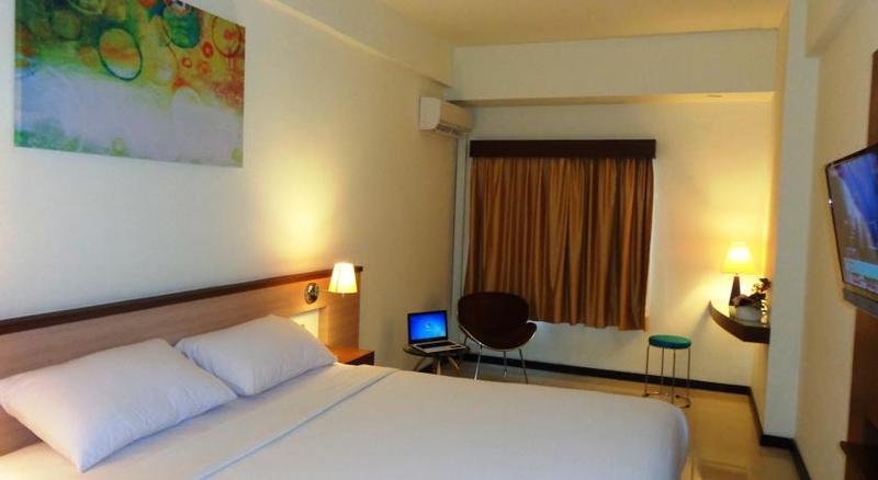 Everyday Smart Hotel - Malang Exterior foto